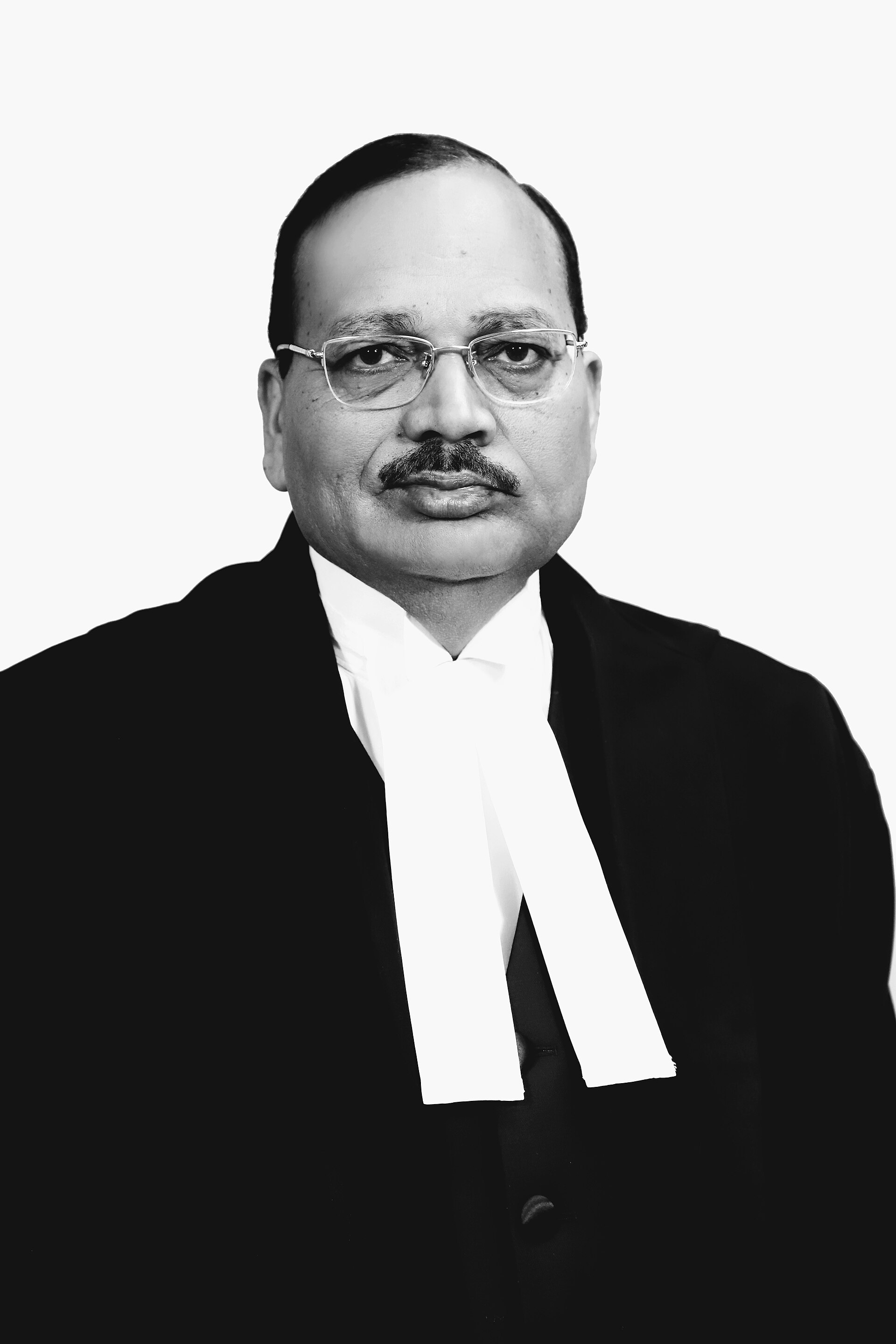 जस्टिस सूर्य कांत, 2019 की तस्वीर, जब वे सुप्रीम कोर्ट में जज नियुक्त हुए थे; अब वे मुख्य न्यायाधीश हैं और आज मद 13 तथा मद 22, दोनों की पीठ का नेतृत्व उन्हीं के पास है