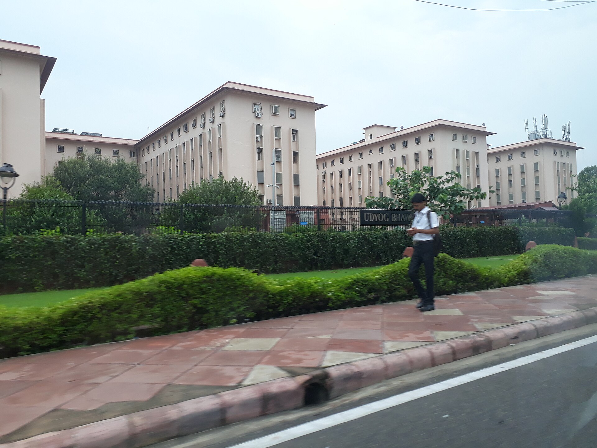 नई दिल्ली में उद्योग भवन, वाणिज्य एवं उद्योग मंत्रालय की इमारत, जिसके अंतर्गत डीपीआईआईटी आता है; आज की कार्यशाला इसी मंत्रालय के दायरे में हो रही है
